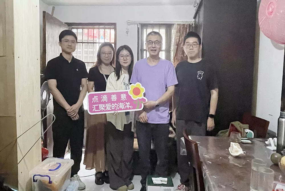 愛心傳遞，匯玨集團溫情探訪受助大學生家庭